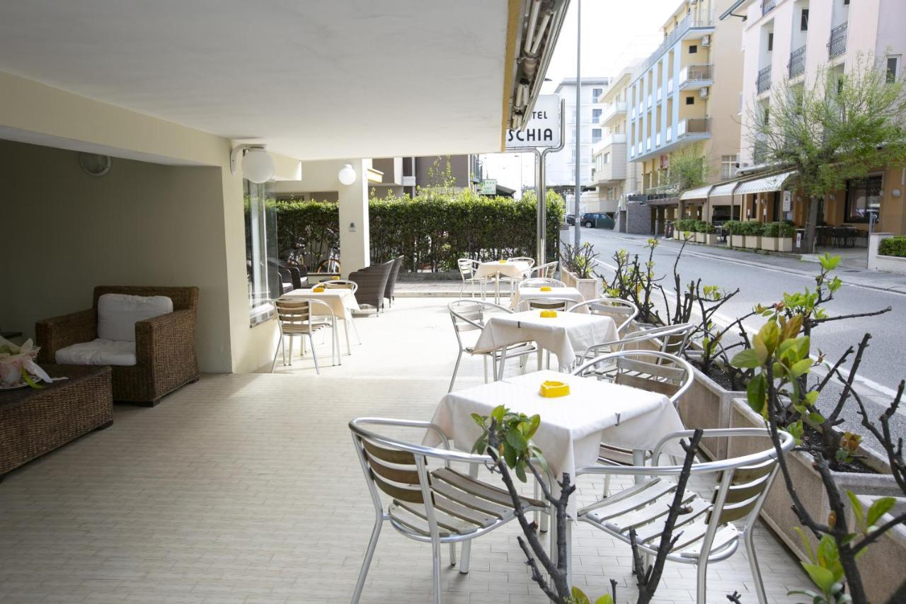 Hotel Ischia Римини Екстериор снимка